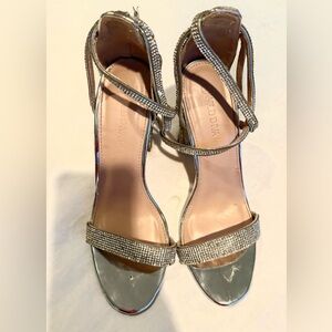 Wild diva size 8 rhinestone silver  ankle Strappy Heels